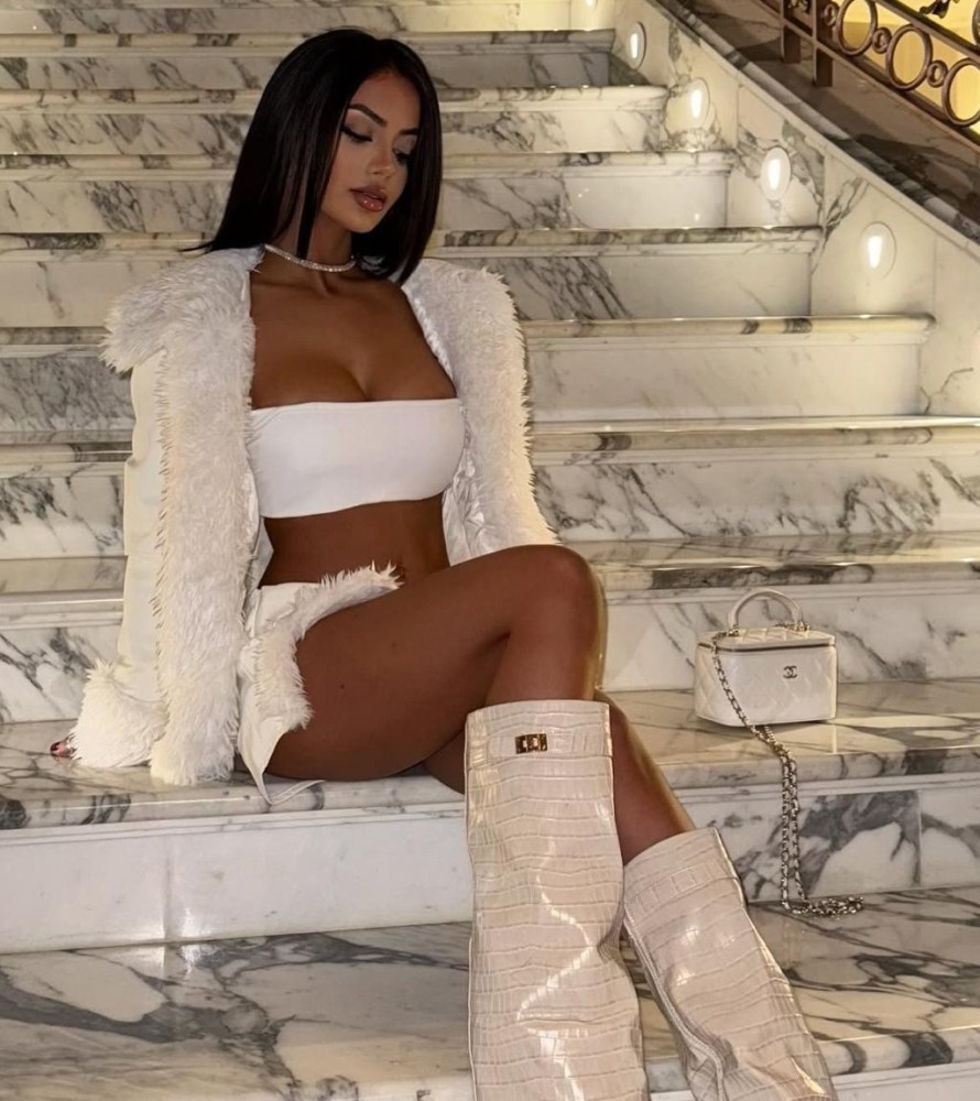 Индивидуалка Эмилия фото № 6 в городе Березники